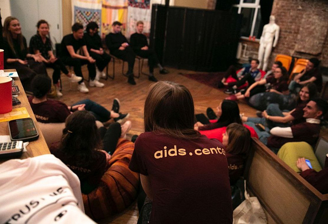 Иностранные студенты волонтёрского центра Hadassah|Медскан присоединились к акции ко Всемирному дню борьбы со СПИДом.